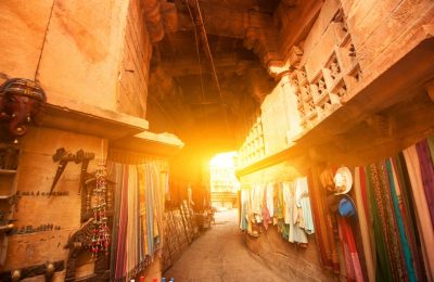 Hint Filmi Tadında Bir Delhi Alışveriş Tecrübesi